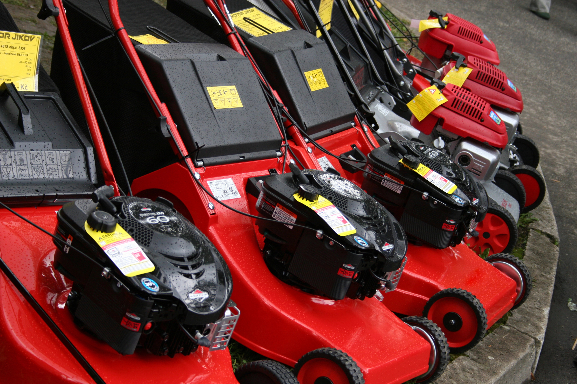 Kosilnice so lahko tudi darilo